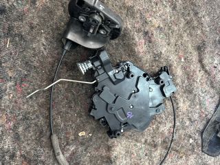 bontott VW TRANSPORTER Jobb Tolóajtó Zárszerkezet