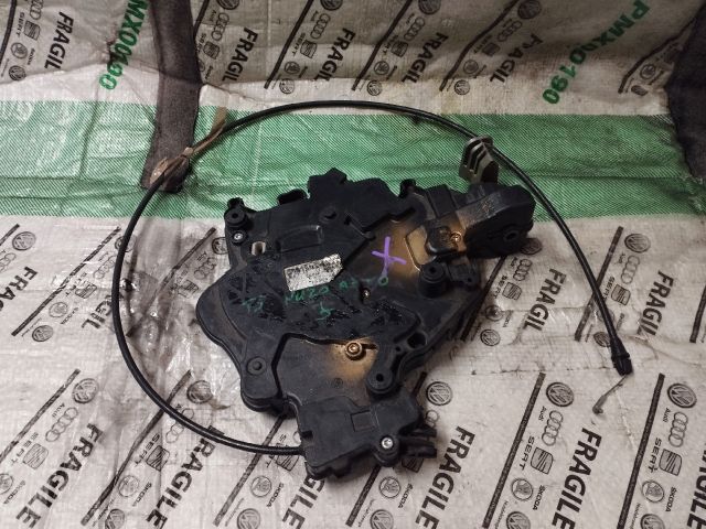 bontott VW TRANSPORTER Jobb Tolóajtó Zárszerkezet