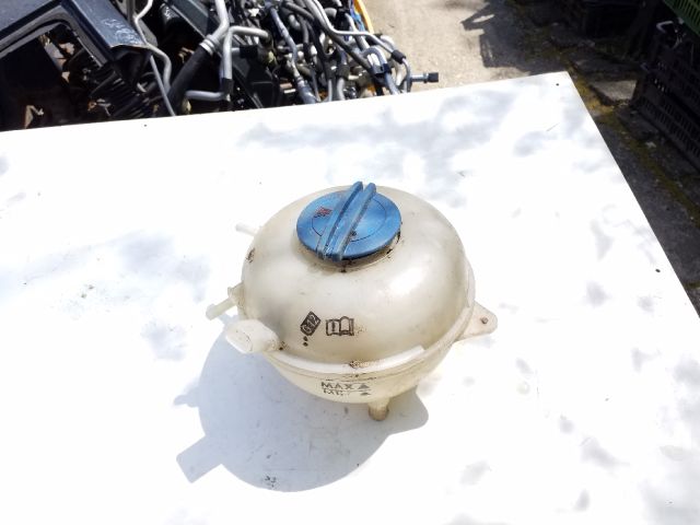 bontott VW TRANSPORTER Kiegyenlítő Tartály