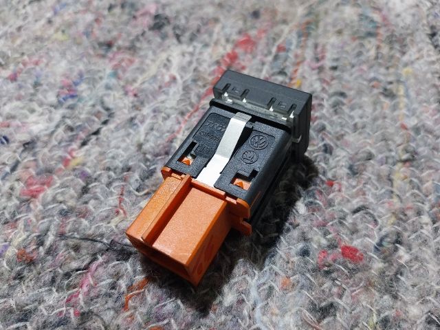 bontott VW TRANSPORTER Kipörgésgátló Kapcsoló