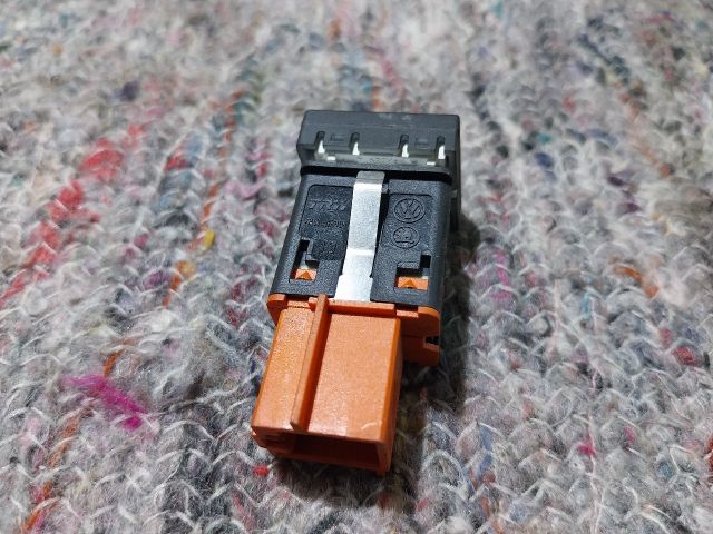 bontott VW TRANSPORTER Kipörgésgátló Kapcsoló