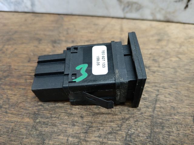 bontott VW TRANSPORTER Kipörgésgátló Kapcsoló