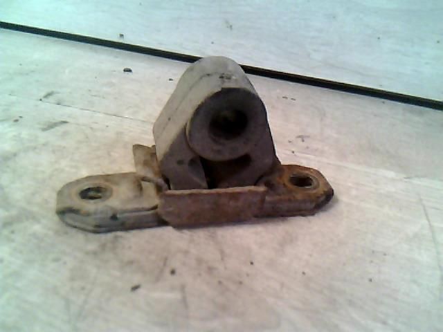 bontott VW TRANSPORTER Kipufogó Tartó