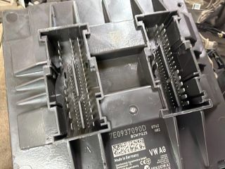 bontott VW TRANSPORTER Komfort Elektronika