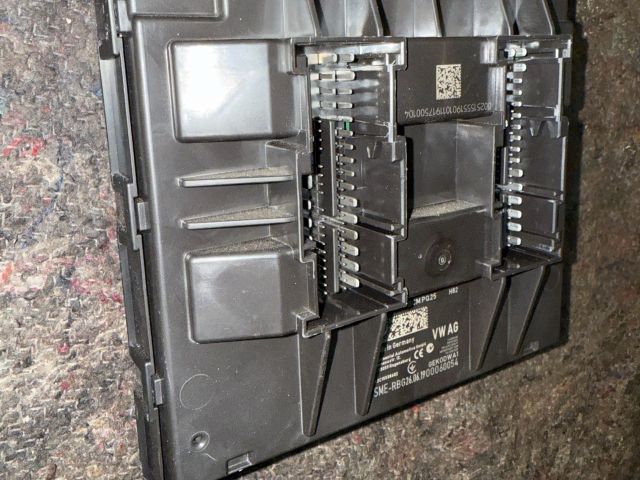 bontott VW TRANSPORTER Komfort Elektronika