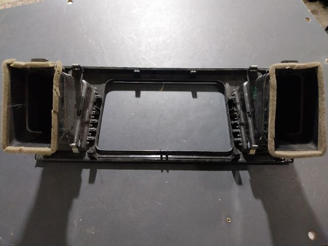 bontott VW TRANSPORTER Középkonzol Keret