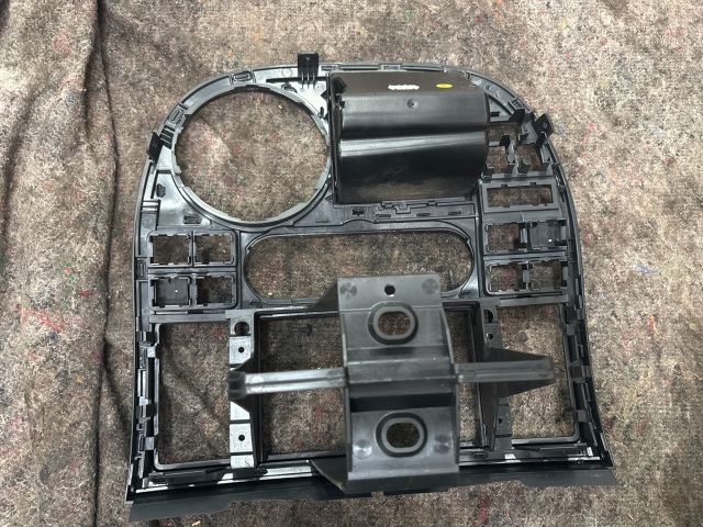 bontott VW TRANSPORTER Középkonzol Keret