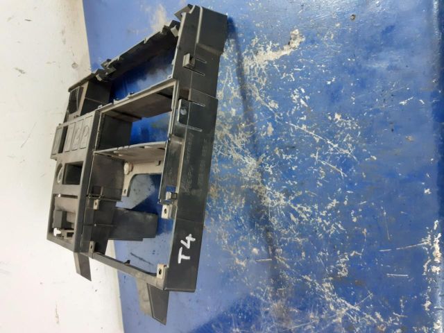 bontott VW TRANSPORTER Középkonzol Keret