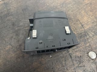 bontott VW TRANSPORTER Középső Jobb Szellőző