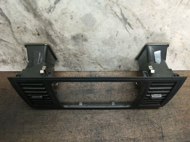 bontott VW TRANSPORTER Középső Szellőző