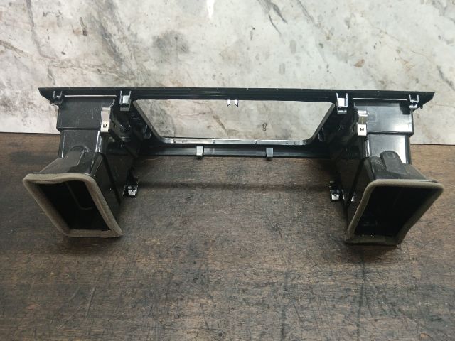 bontott VW TRANSPORTER Középső Szellőző