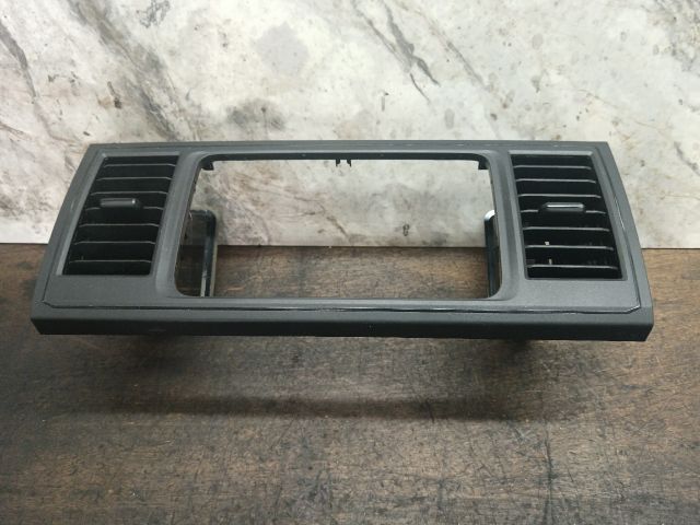 bontott VW TRANSPORTER Középső Szellőző