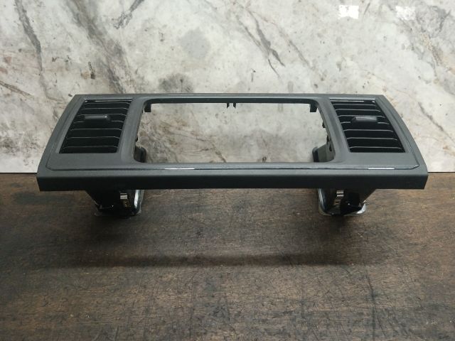 bontott VW TRANSPORTER Középső Szellőző