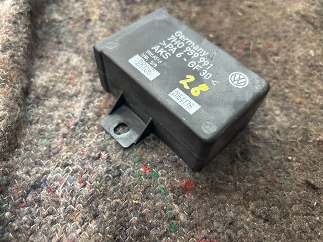 bontott VW TRANSPORTER Központizár Elektronika