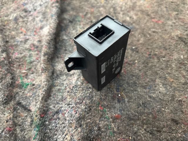 bontott VW TRANSPORTER Központizár Elektronika