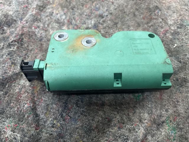 bontott VW TRANSPORTER Központizár Motor Csomagtérajtó