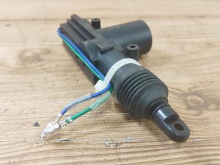 bontott VW TRANSPORTER Központizár Motor Csomagtérajtó