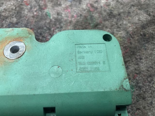 bontott VW TRANSPORTER Központizár Motor Csomagtérajtó