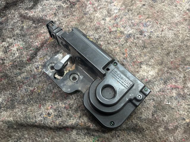 bontott VW TRANSPORTER Központizár Motor Csomagtérajtó