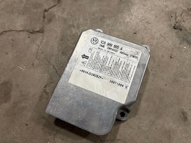 bontott VW TRANSPORTER Légzsák Elektronika