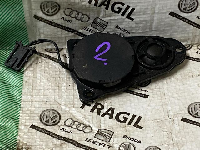 bontott VW TRANSPORTER Magassugárzó Hangszóró