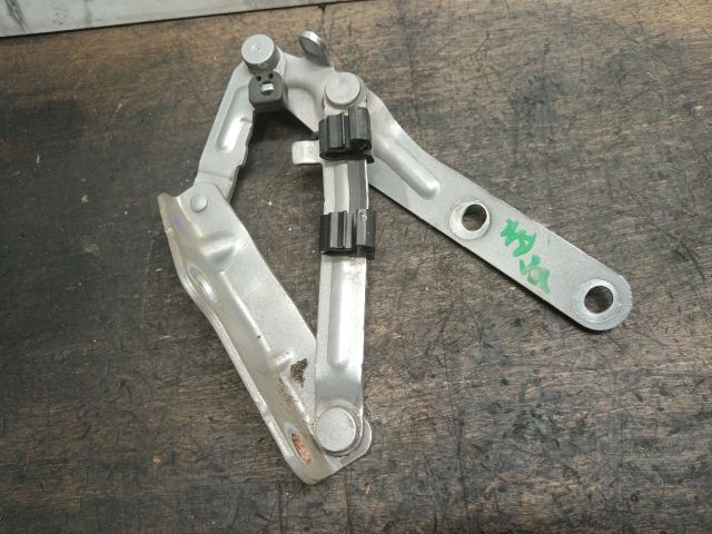 bontott VW TRANSPORTER Motorháztető Bal Zsanér