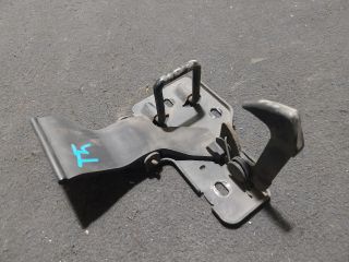 bontott VW TRANSPORTER Motorháztető Biztonsági Kampó