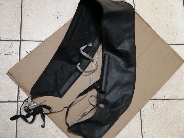 bontott VW TRANSPORTER Motorháztető Díszléc Első