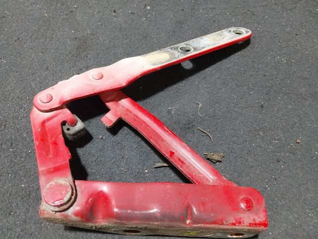 bontott VW TRANSPORTER Motorháztető Jobb Zsanér