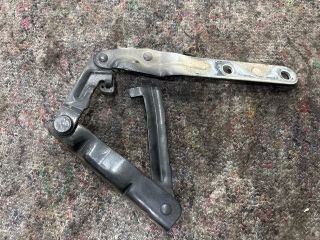 bontott VW TRANSPORTER Motorháztető Jobb Zsanér