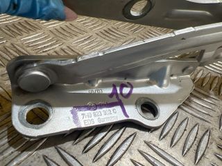 bontott VW TRANSPORTER Motorháztető Jobb Zsanér