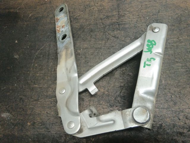 bontott VW TRANSPORTER Motorháztető Jobb Zsanér