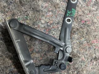 bontott VW TRANSPORTER Motorháztető Jobb Zsanér