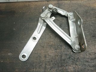 bontott VW TRANSPORTER Motorháztető Jobb Zsanér