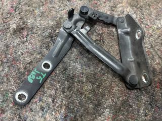 bontott VW TRANSPORTER Motorháztető Jobb Zsanér