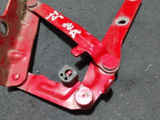 bontott VW TRANSPORTER Motorháztető Jobb Zsanér