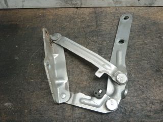 bontott VW TRANSPORTER Motorháztető Jobb Zsanér