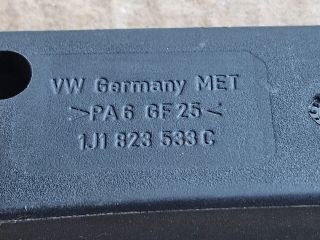 bontott VW TRANSPORTER Motorháztető Nyitó Kar / Gomb