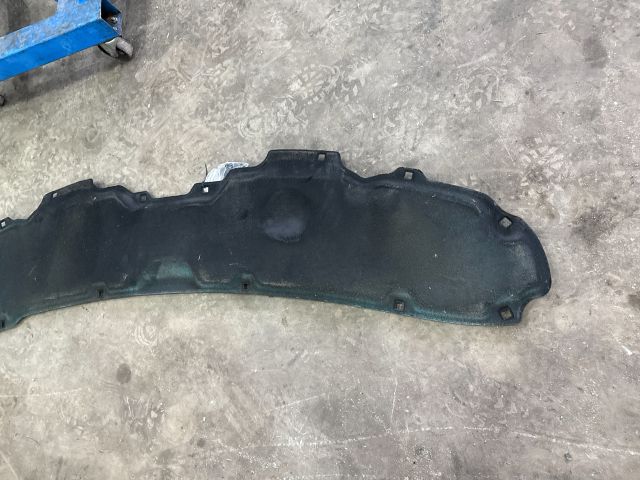 bontott VW TRANSPORTER Motorháztető Szigetelés