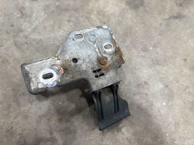 bontott VW TRANSPORTER Motorháztető Zárszerkezet