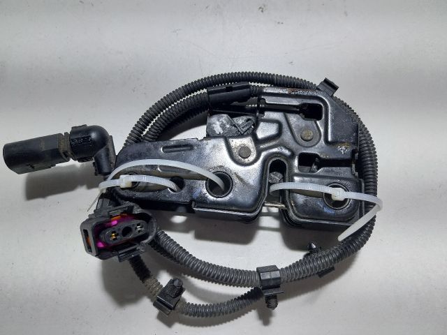 bontott VW TRANSPORTER Motorháztető Zárszerkezet