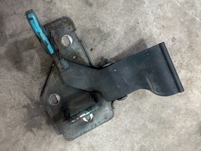 bontott VW TRANSPORTER Motorháztető Zárszerkezet