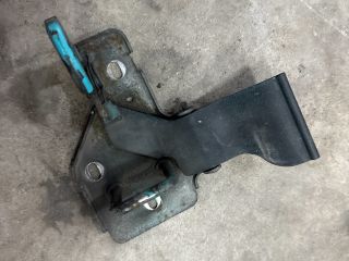 bontott VW TRANSPORTER Motorháztető Zárszerkezet