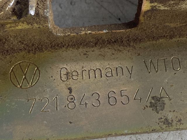 bontott VW TRANSPORTER Motorháztető Zárszerkezet