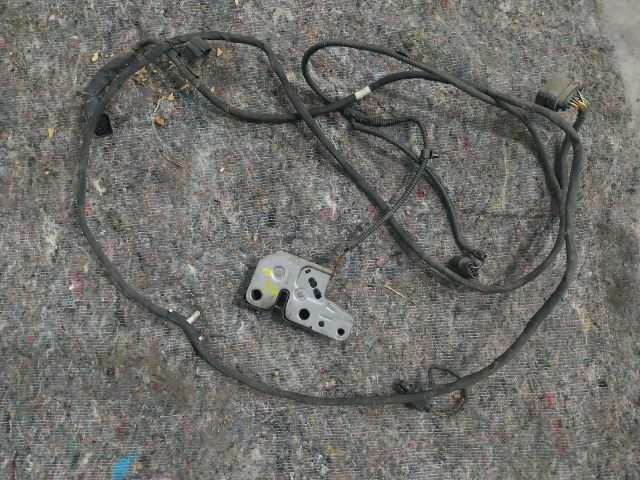 bontott VW TRANSPORTER Motorháztető Zárszerkezet