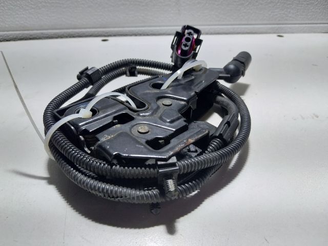 bontott VW TRANSPORTER Motorháztető Zárszerkezet