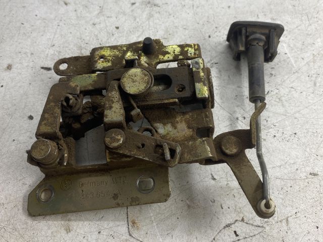 bontott VW TRANSPORTER Motorháztető Zárszerkezet