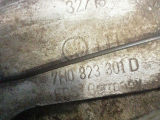 bontott VW TRANSPORTER Motorháztető Zsanér Pár