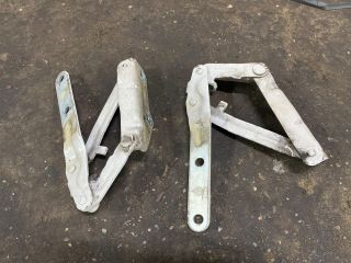 bontott VW TRANSPORTER Motorháztető Zsanér Pár