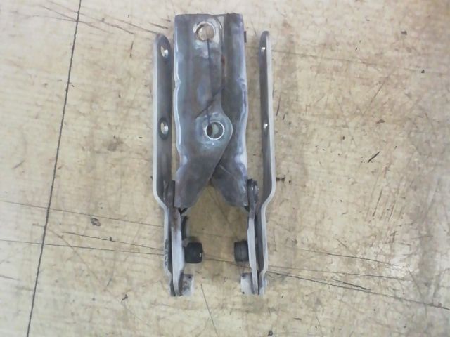 bontott VW TRANSPORTER Motorháztető Zsanér Pár